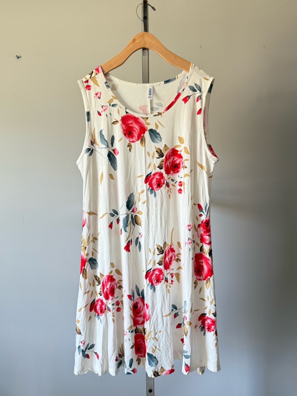 T-shirt dress by VIISHOW, creamy white or ivory Size: 2XL